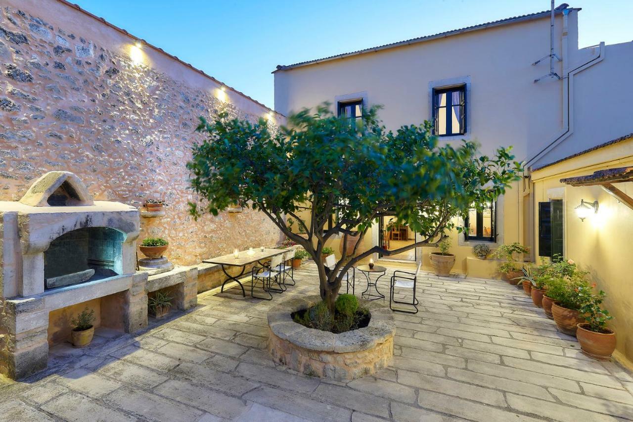Castello Villa Daphnes - Private Pool & Whirlpool Dhafnes Exteriör bild