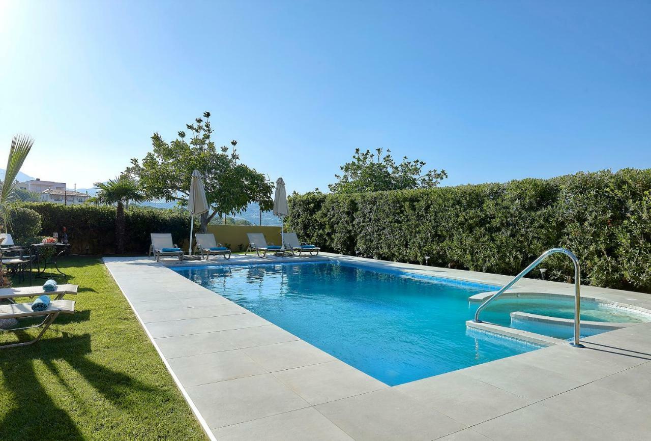 Castello Villa Daphnes - Private Pool & Whirlpool Dhafnes Exteriör bild