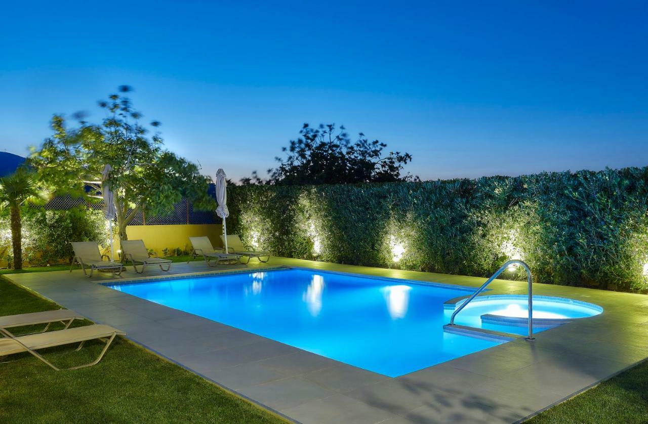 Castello Villa Daphnes - Private Pool & Whirlpool Dhafnes Exteriör bild